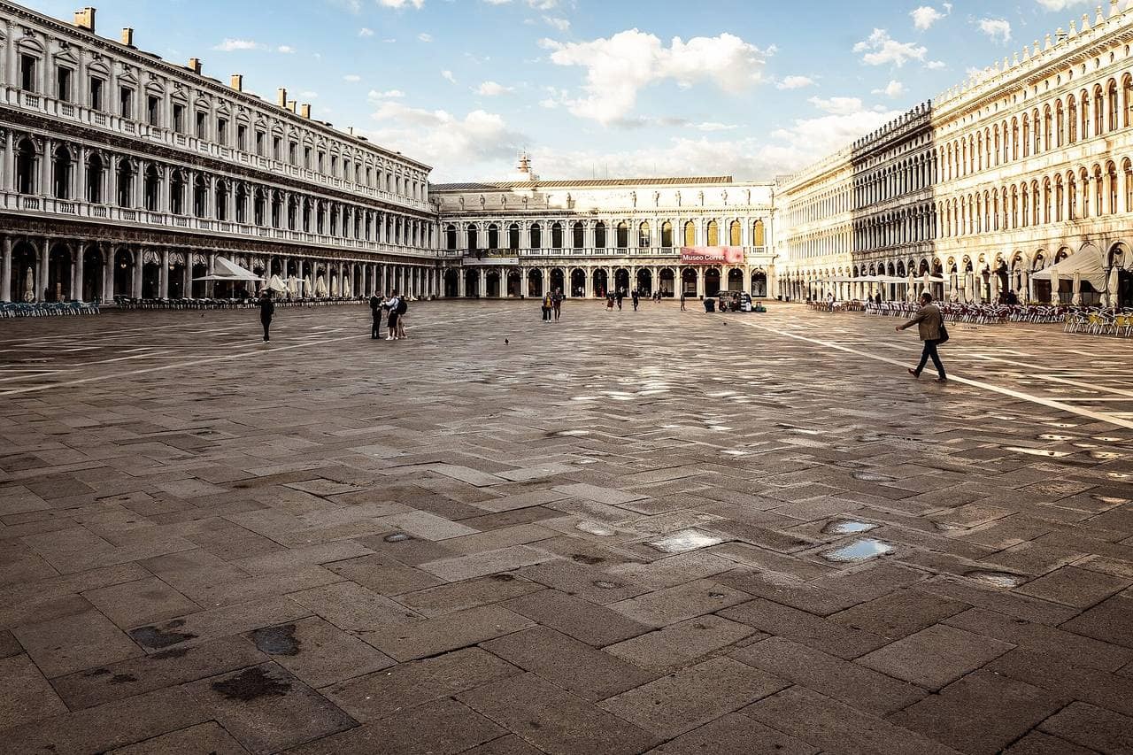 Comparing Venice shore excursion options